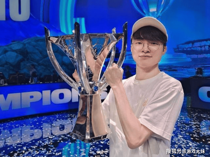 LOL官方再次发文强调,faker就是传奇选手,地位无人能撼动