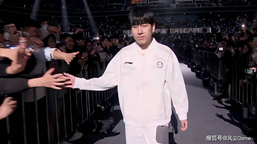 BLG放弃全华班阵容!957直播爆料:ELK离队,Viper3加盟