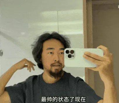 传闻新的LOL名人堂皮肤为Uzi卡莎；《影之刃 零》制作人被聘为客座教授